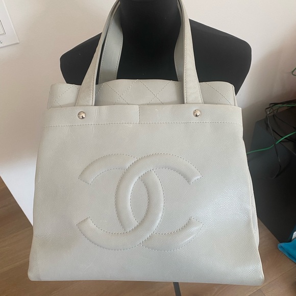 Chanel Coco Mark Caviar Skin Tote Bag Gray/Silver with silver hardware - Picture 7 of 15